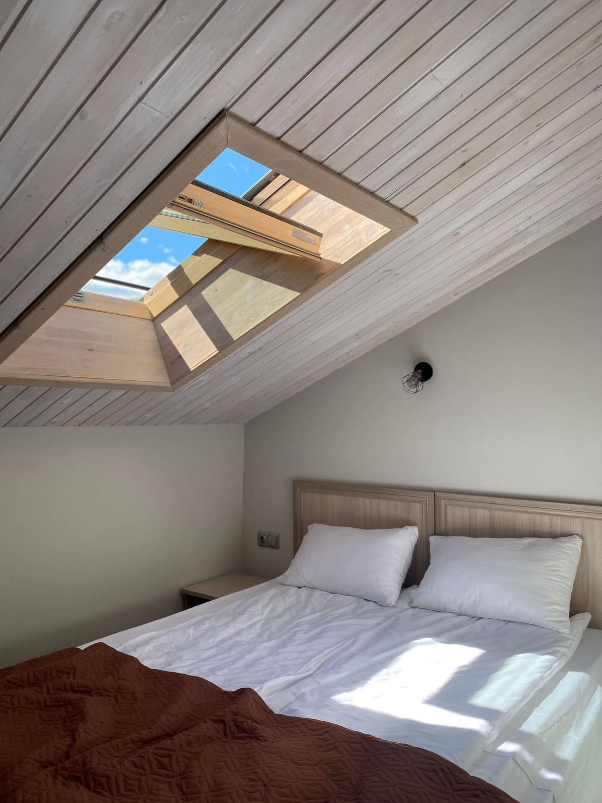 Adaptacja poddasza — koszt za m², robocizna i formalności