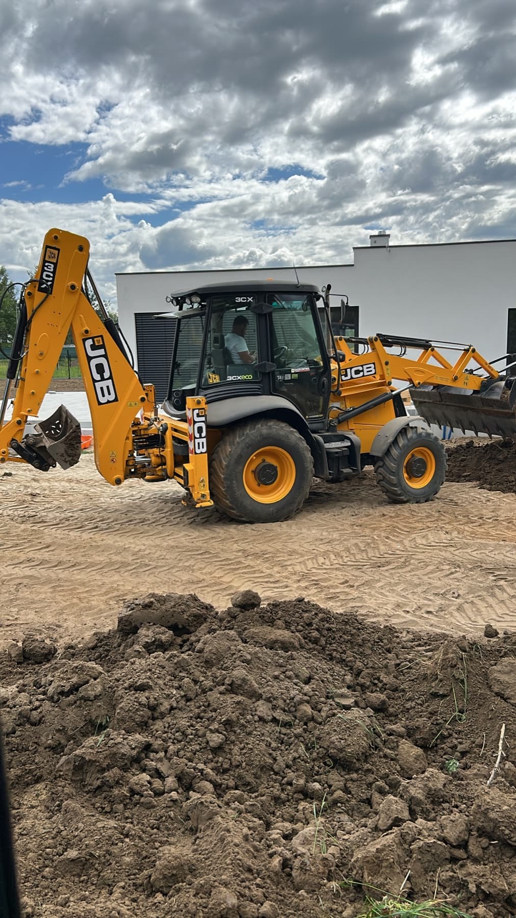 Koparko-ładowarka JCB 3CX